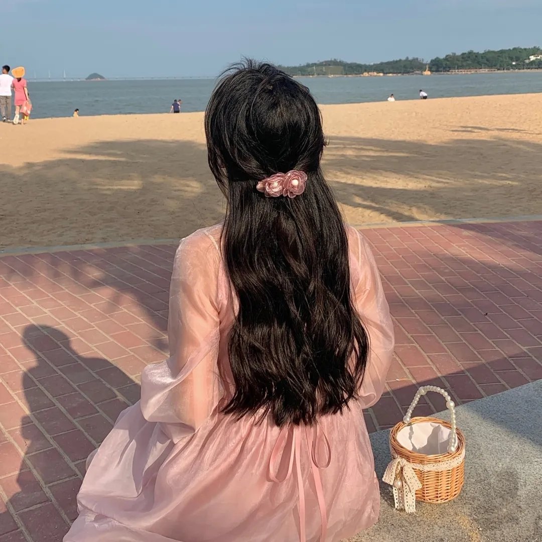王家欣 海报